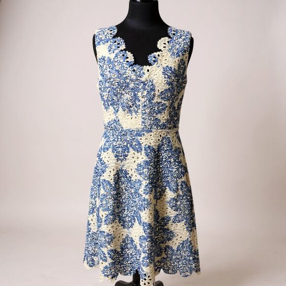 Anthropologie Dresses & Skirts - Eva Franco Anthropologie Scallop Star Dress Size 8 Fit & Flare Elegant SZ 10